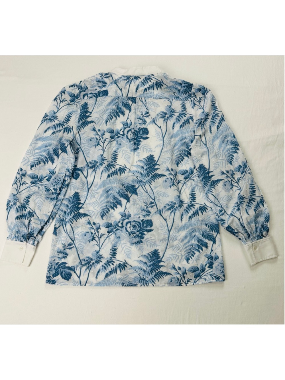 Brooks Brothers Blue Toile Cotton Tie-Neck Blouse White Bib Floral Top Size M - Picture 6 of 12